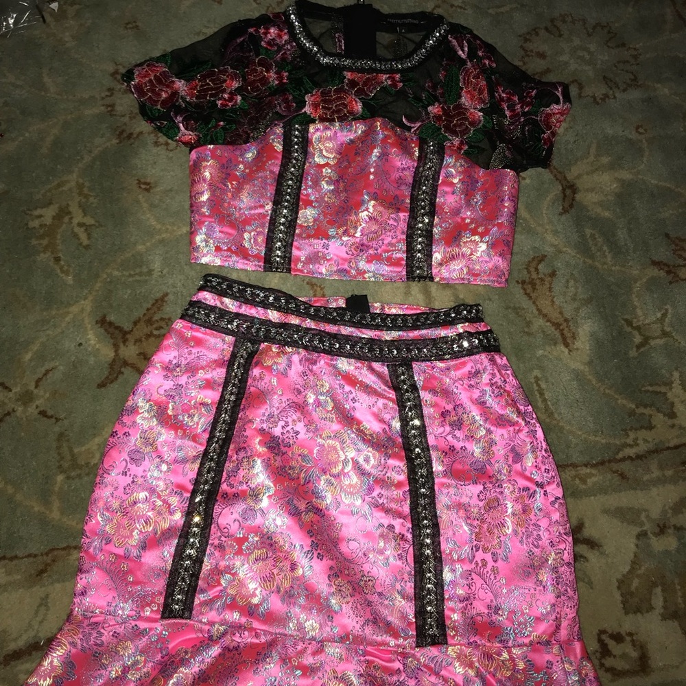 PRETTY LITTLE THING SET